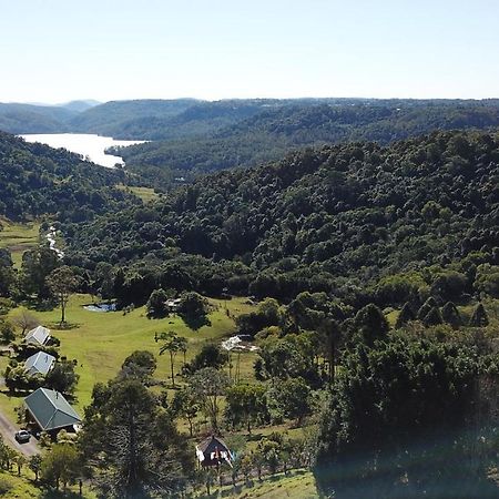 Maleny Tropical Retreat Panzió Kültér fotó