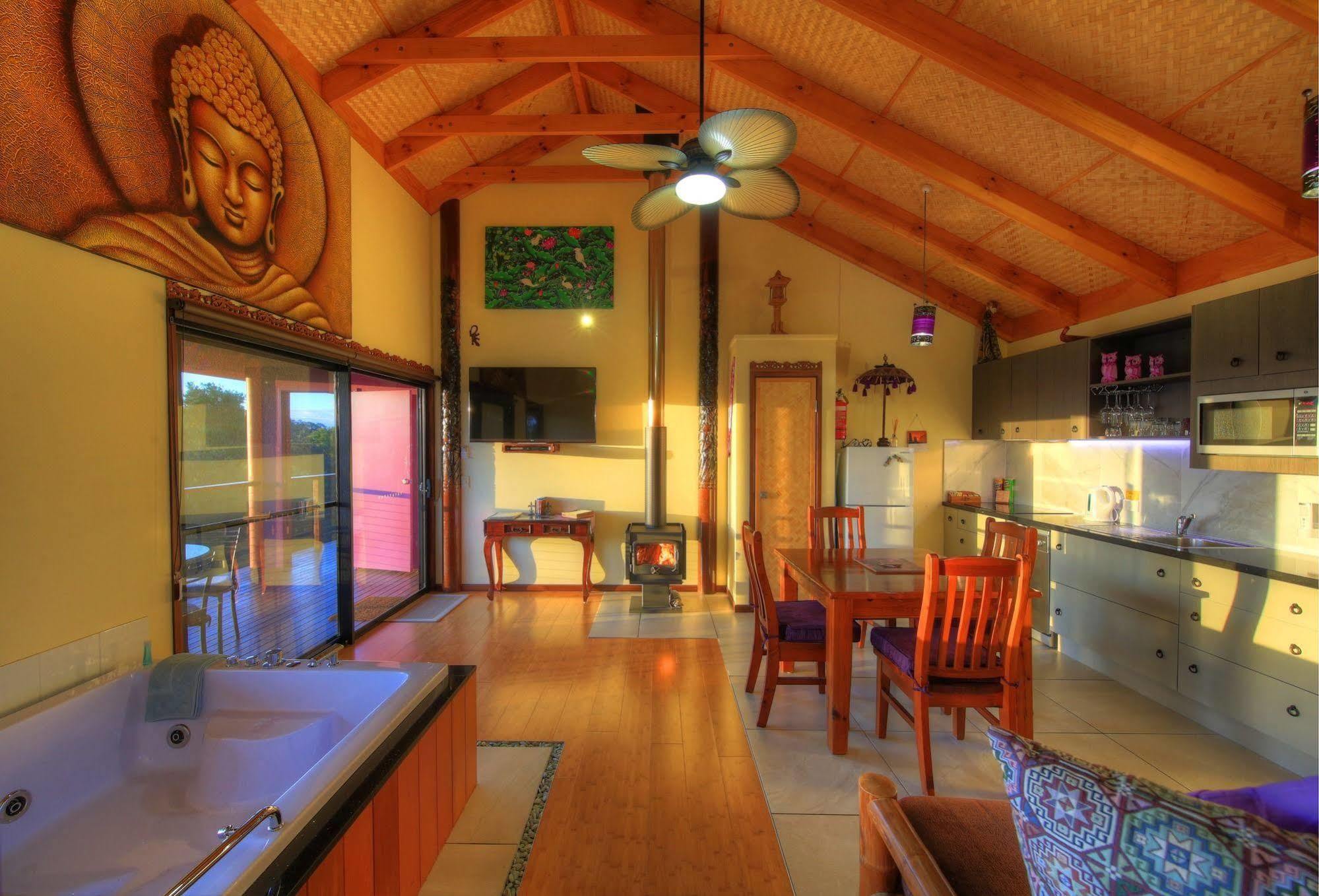 Maleny Tropical Retreat Panzió Kültér fotó