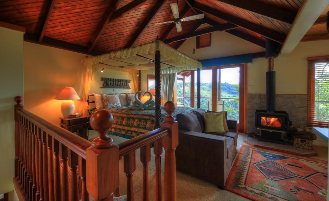 Maleny Tropical Retreat Panzió Kültér fotó