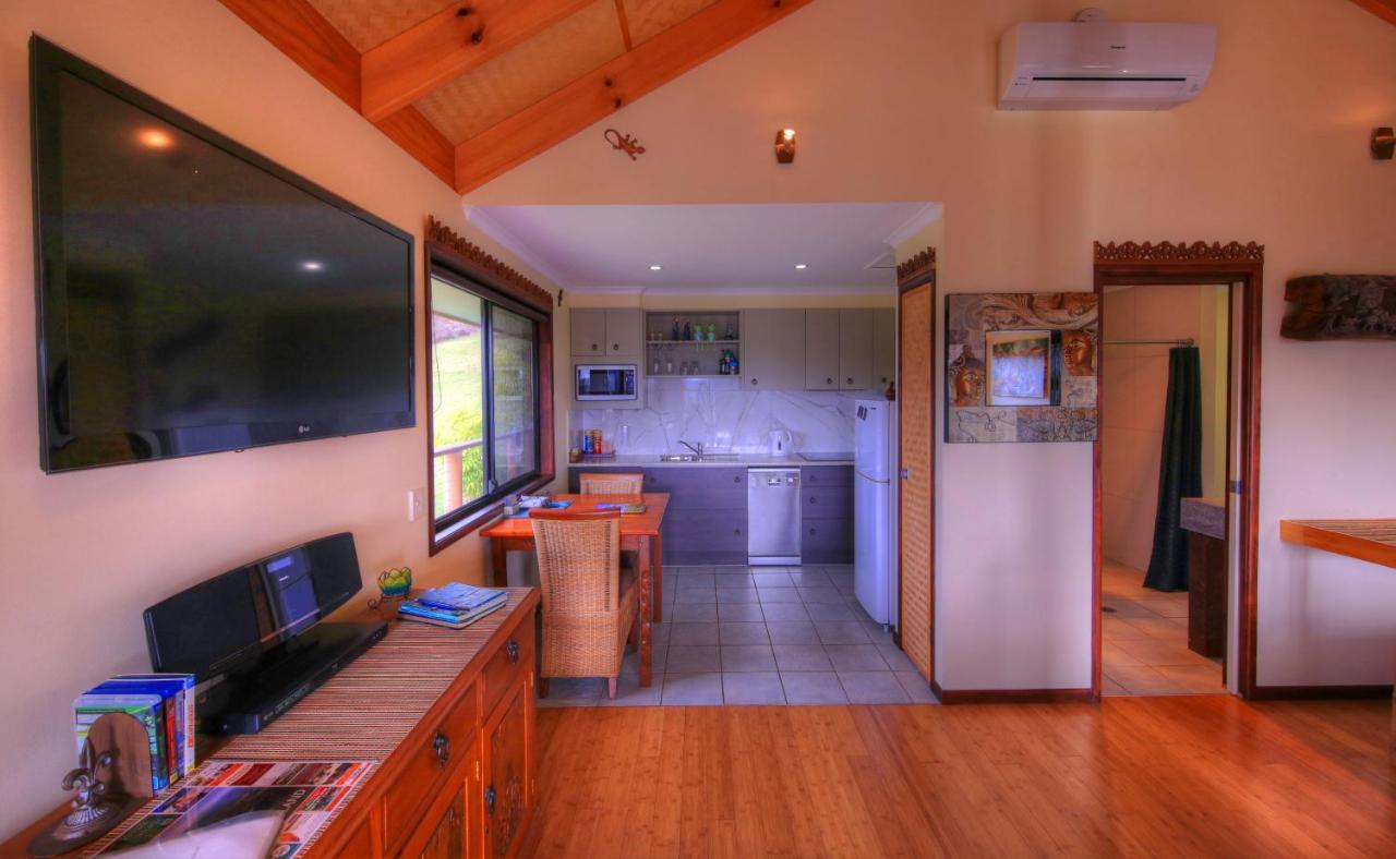 Maleny Tropical Retreat Panzió Kültér fotó